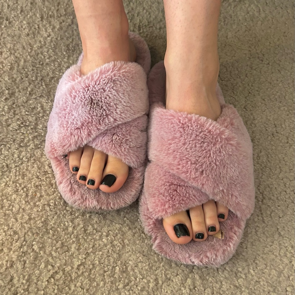 Pink fluffy slippers